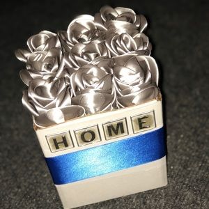 Home Box Of Roses Blue And Silver